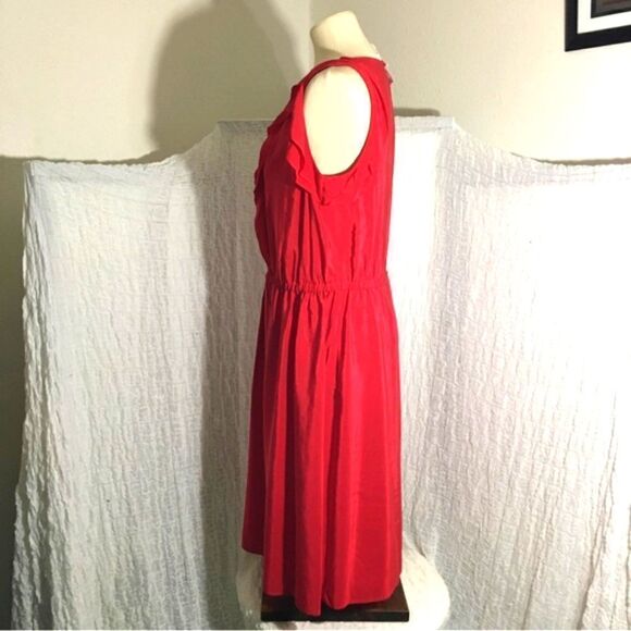 Ann Taylor Loft NWT 100% Silk Ruffled  Dress Size 8 - Picture 3 of 9